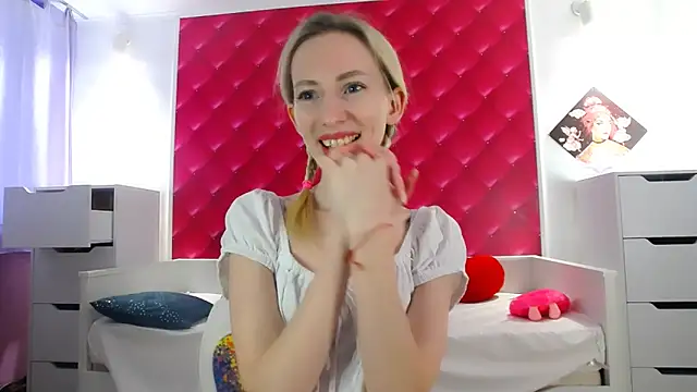 Snapshot of BarbieGoddess chatting on 28, 12, 2024 BarbieGoddess online show from 28, 12, 2024