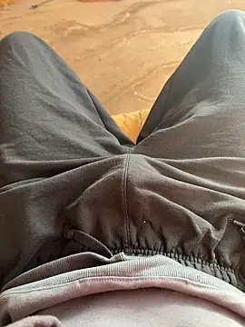 Snapshot of josle24 chatting on 29, 10, 2025 josle24 online show from 29, 10, 2025