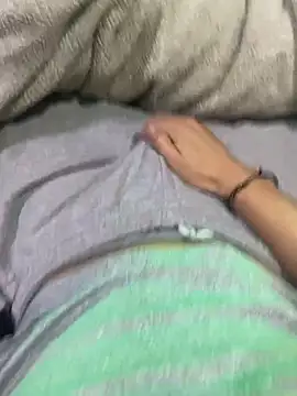 Snapshot of josle24 chatting on 4, 2, 2025 josle24 online show from 4, 2, 2025