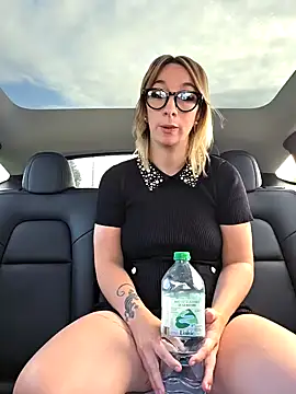 Giuliana baby online show from 29, 9, 2025