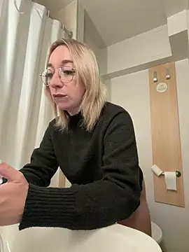 Snapshot of Giuliana_baby chatting on 6, 5, 2026 Giuliana baby online show from 6, 5, 2026