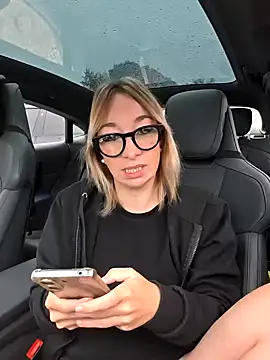 Giuliana baby online show from 26, 9, 2025