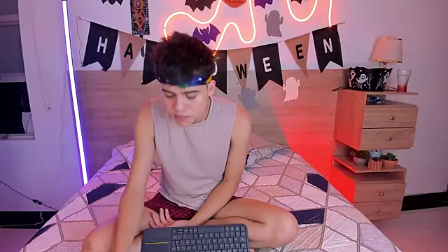 justinbiler online show from 27, 10, 2025