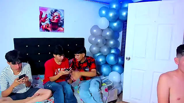 Snapshot of Alexander_and_Xiao chatting on 10, 3, 2025 Alexander and Xiao online show from 10, 3, 2025