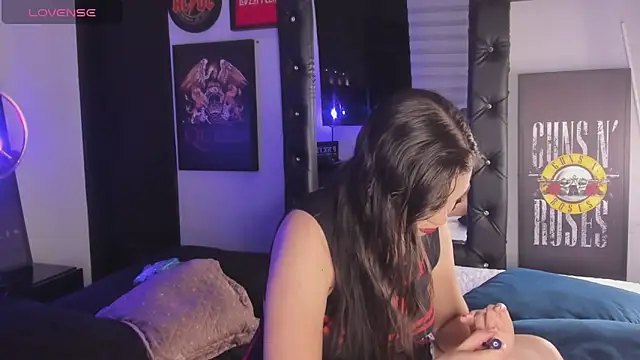Snapshot of MADISSONLOVE_ chatting on 17, 5, 2026 MADISSONLOVE online show from 17, 5, 2026