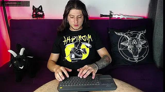 Snapshot of blckwolf_6 chatting on 12, 2, 2025 blckwolf 6 online show from 12, 2, 2025