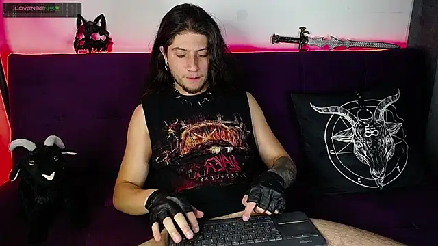 Snapshot of blckwolf_6 chatting on 2, 3, 2025 blckwolf 6 online show from 2, 3, 2025