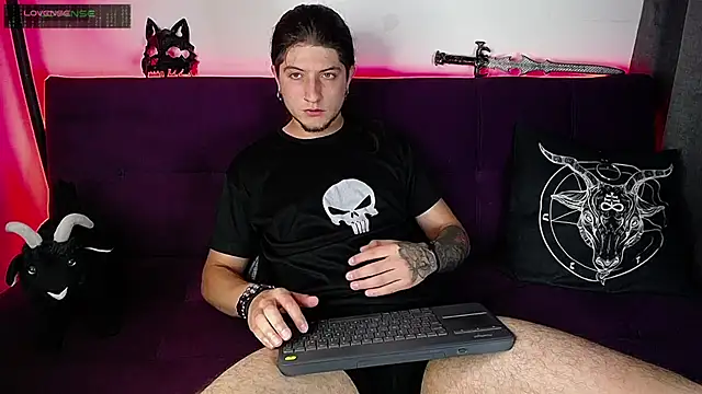 Snapshot of blckwolf_6 chatting on 24, 2, 2025 blckwolf 6 online show from 24, 2, 2025