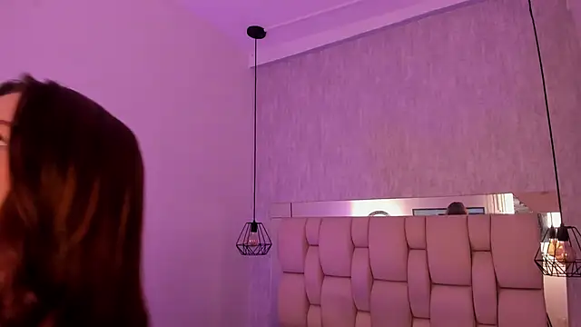 Roxie-Summers11 online show from 14, 12, 2025