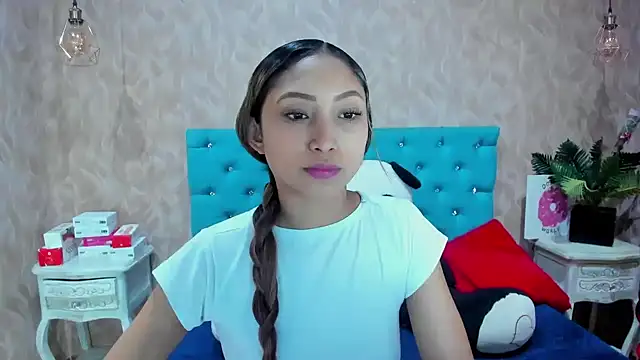 MadelineDoll online show from 29, 10, 2025