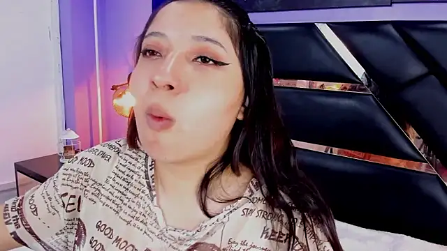 Emma monserrat online show from 16, 6, 2026