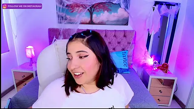 Emma monserrat online show from 15, 10, 2025