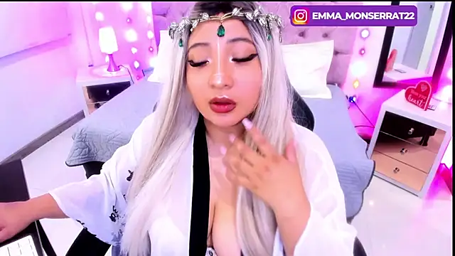 Emma monserrat online show from 22, 2, 2025