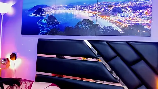 Emma monserrat online show from 10, 7, 2026