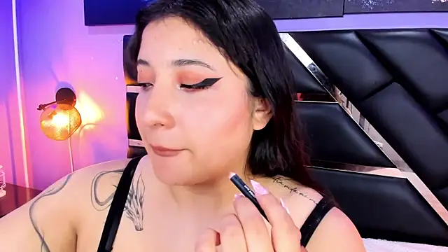 Emma monserrat online show from 18, 6, 2026