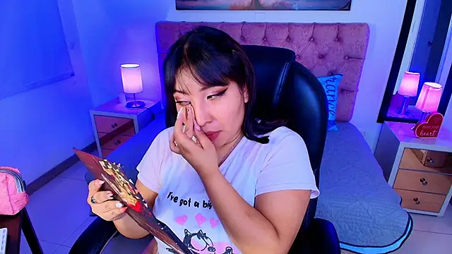 Emma monserrat online show from 21, 11, 2025