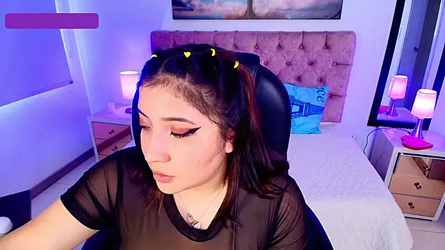 Emma monserrat online show from 12, 11, 2025