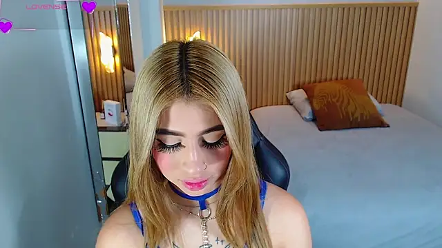 Snapshot of LUCYAMARS1 chatting on 11, 11, 2025 LUCYAMARS1 online show from 11, 11, 2025