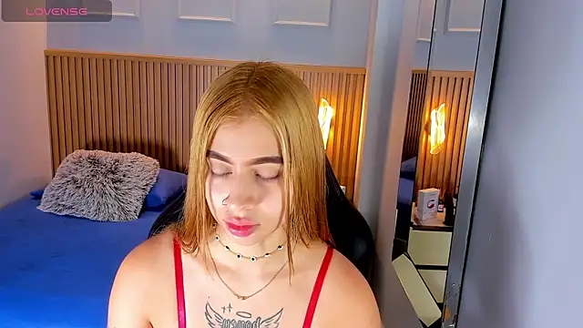 Snapshot of LUCYAMARS1 chatting on 22, 10, 2025 LUCYAMARS1 online show from 22, 10, 2025