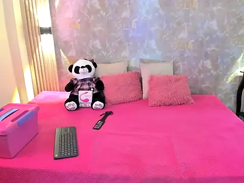 estephany queen online show from 12, 9, 2025