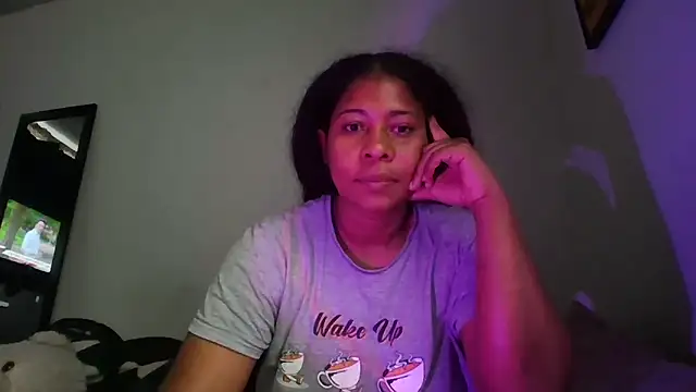 Snapshot of Ivon-09 chatting on 31, 10, 2025 Ivon-09 online show from 31, 10, 2025