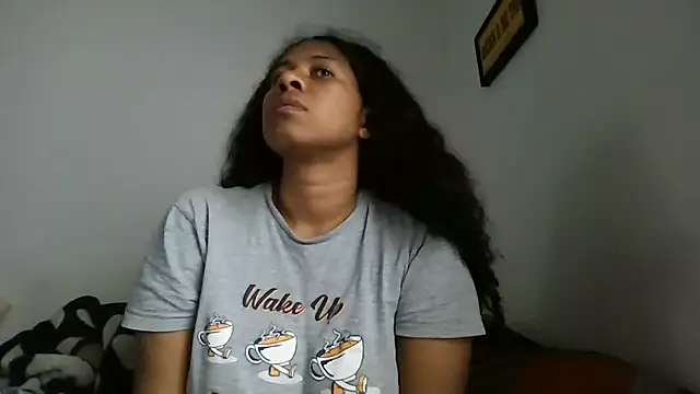 Snapshot of Ivon-09 chatting on 30, 10, 2025 Ivon-09 online show from 30, 10, 2025