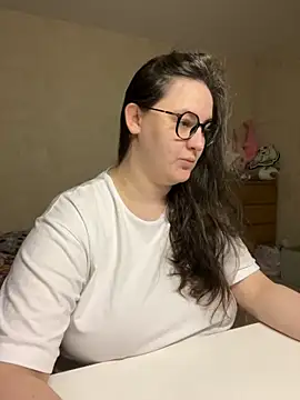 Snapshot of hungry1bunny chatting on 21, 9, 2025 hungry1bunny online show from 21, 9, 2025