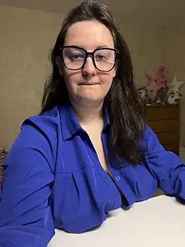 Snapshot of hungry1bunny chatting on 3, 2, 2025 hungry1bunny online show from 3, 2, 2025