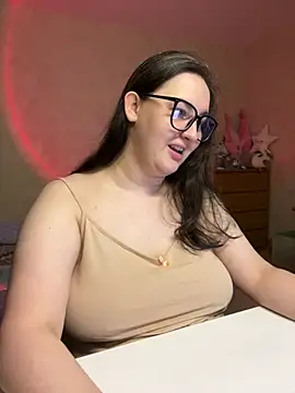 Snapshot of hungry1bunny chatting on 3, 3, 2025 hungry1bunny online show from 3, 3, 2025