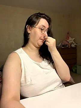 hungry1bunny online show from 3, 11, 2025