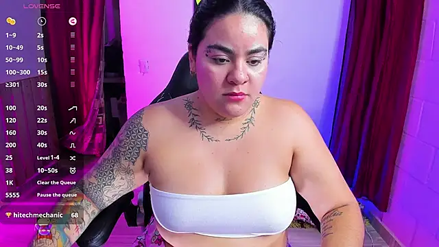 Snapshot of Sharon_hils chatting on 15, 1, 2025 Sharon hils online show from 15, 1, 2025