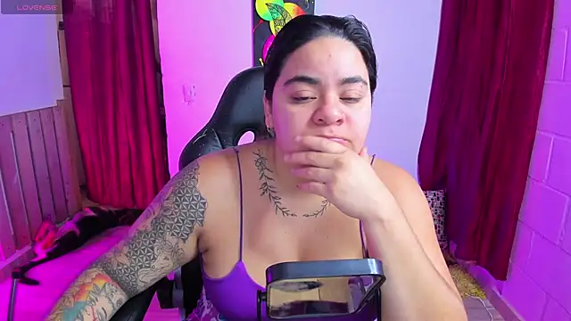 Snapshot of Sharon_hils chatting on 18, 1, 2025 Sharon hils online show from 18, 1, 2025