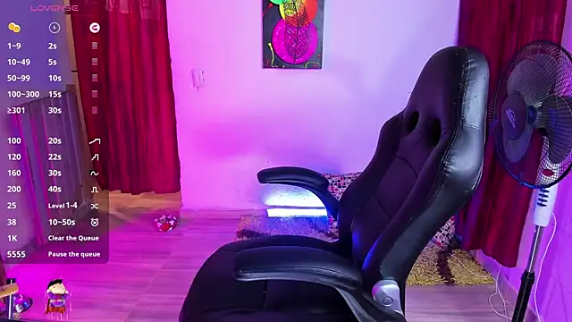 Snapshot of Sharon_hils chatting on 16, 1, 2025 Sharon hils online show from 16, 1, 2025