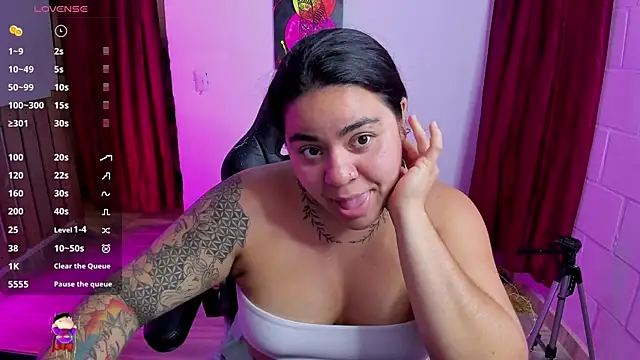 Snapshot of Sharon_hils chatting on 27, 1, 2025 Sharon hils online show from 27, 1, 2025