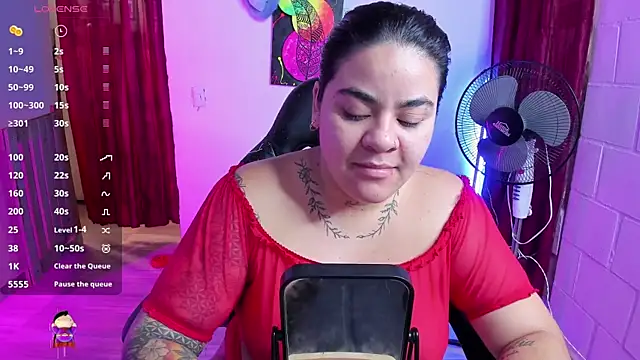 Snapshot of Sharon_hils chatting on 9, 2, 2025 Sharon hils online show from 9, 2, 2025