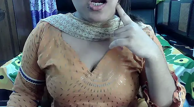 SweetGirlRani143 online show from 19, 3, 2025