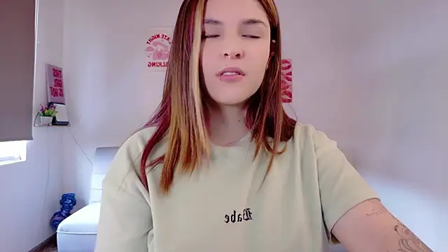 Snapshot of Mariangeel chatting on 15, 10, 2025 Mariangeel online show from 15, 10, 2025