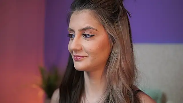 SabrinaHope online show from 2, 2, 2026