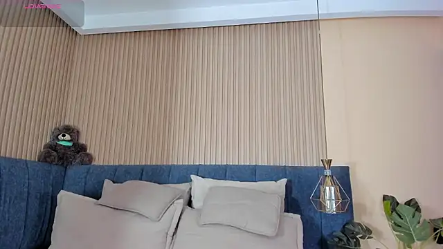 kathecute   online show from 13, 2, 2026