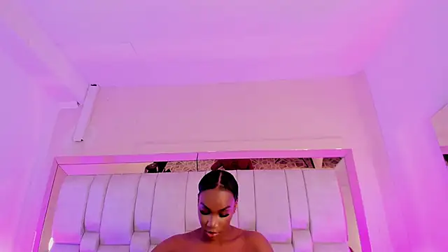 ChaynnaCooper online show from 13, 2, 2026