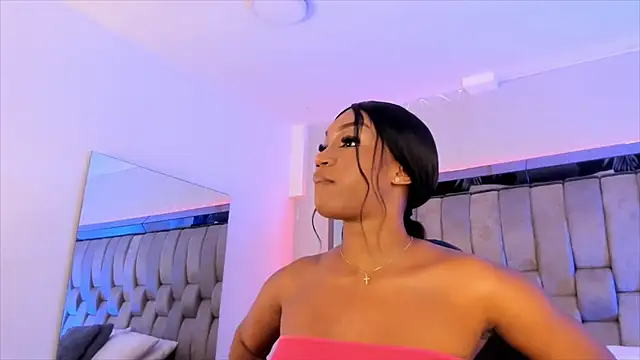 ChaynnaCooper online show from 5, 2, 2025