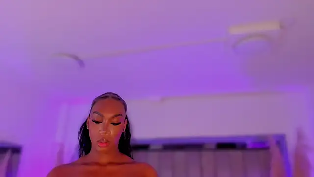 ChaynnaCooper online show from 10, 2, 2026