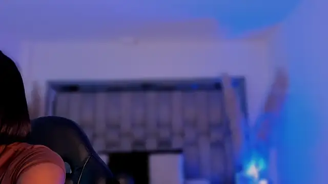 ChaynnaCooper online show from 16, 11, 2025