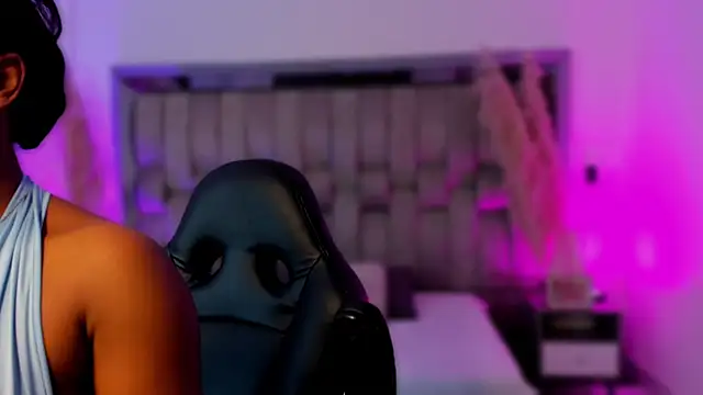 ChaynnaCooper online show from 21, 12, 2025