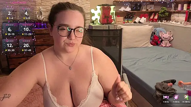 Kimberly-Caprice online show from 17, 4, 2026