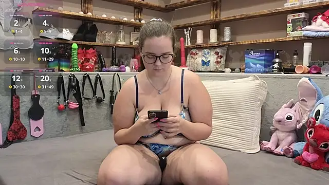 Kimberly-Caprice online show from 13, 9, 2025