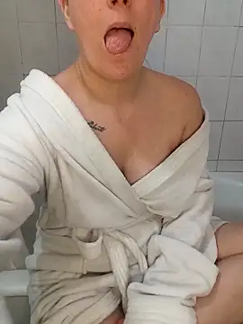 SofiEstevez online show from 26, 11, 2025