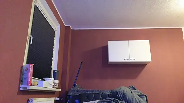 Henner33 online show from 10, 1, 2025