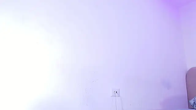 Snapshot of nicol_f chatting on 28, 4, 2026 nicol f online show from 28, 4, 2026