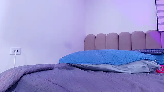 nicol f online show from 11, 4, 2026